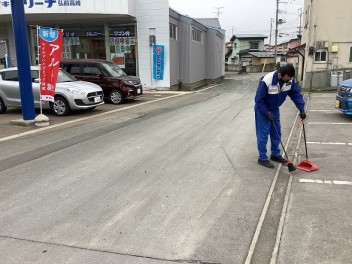 町内清掃を行いました